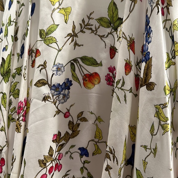 MILLY | silk floral and fruit dress - Picture 3 of 9